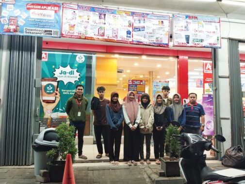 Proses pengantaran peserta training Alfamidi Super di Gajah Raya semarang